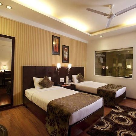 Hotel Asia Jammu Tawi Катра Екстериор снимка