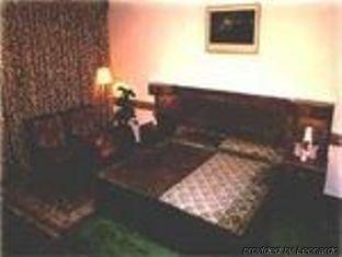 Hotel Asia Jammu Tawi Катра Екстериор снимка